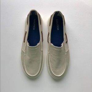 NAUTICA | Doubloon Slip on Boat Shoe | Tan | 5Y